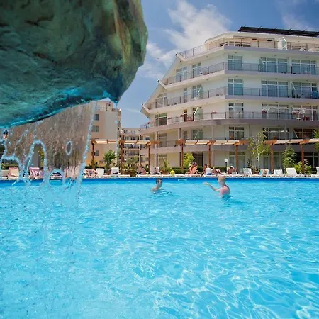 Sun Village Paradise شقة